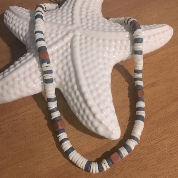 Puka Shell Necklace - Picture 1 of 2